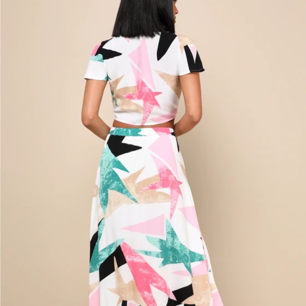 Lulu's Multicolor Geometric Maxi Dress - Picture 3 of 5